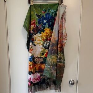 Cashmere 2 sided fringed shawl